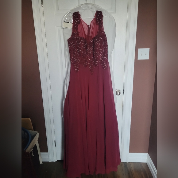 Graduation Dress - Picture 3 of 3